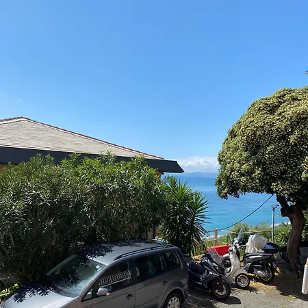 Moderna Casa Fronte Mare Apartman
